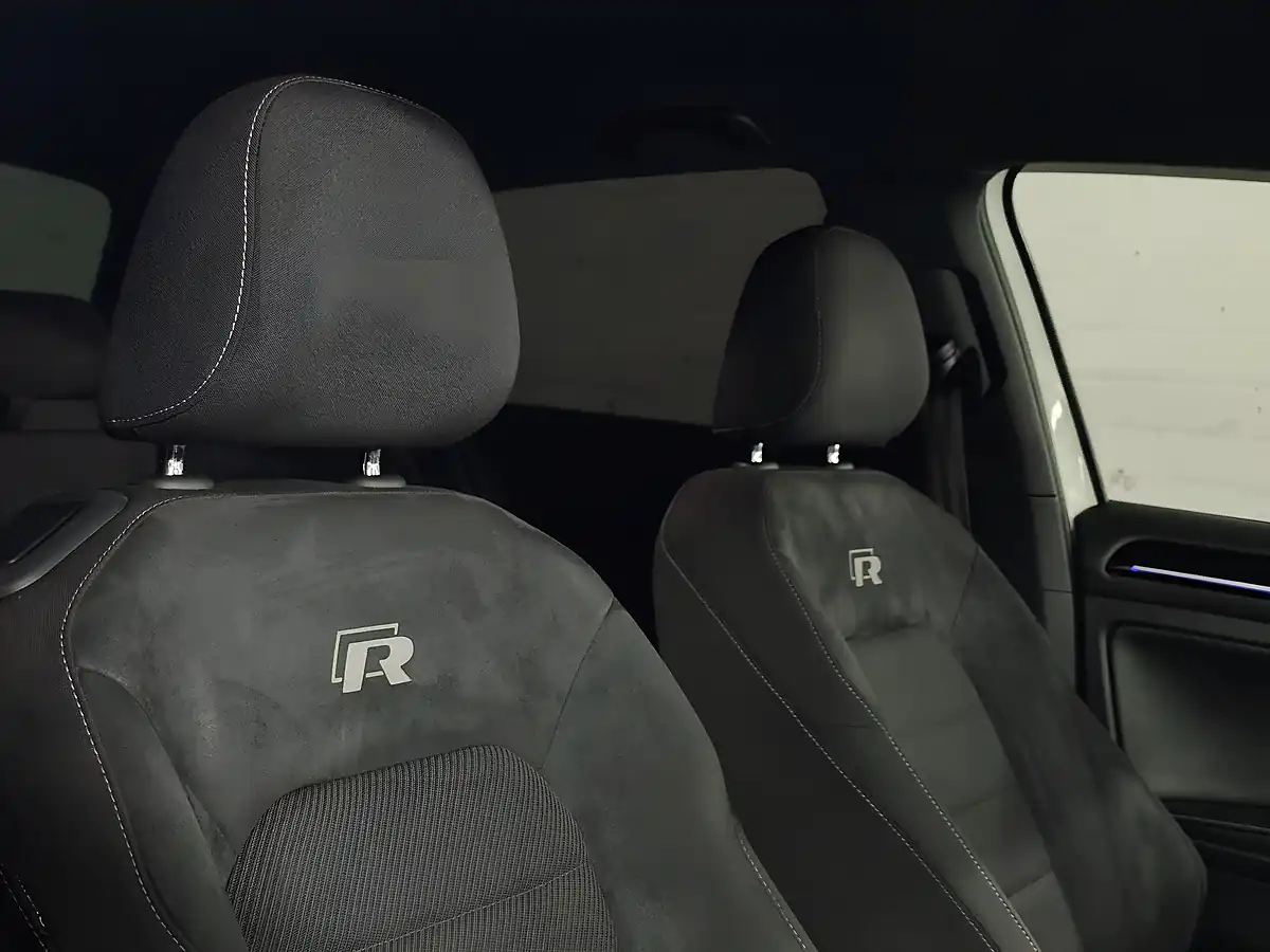 Used 2018 Volkswagen Golf R Pure White - Interior and Exterior details 12