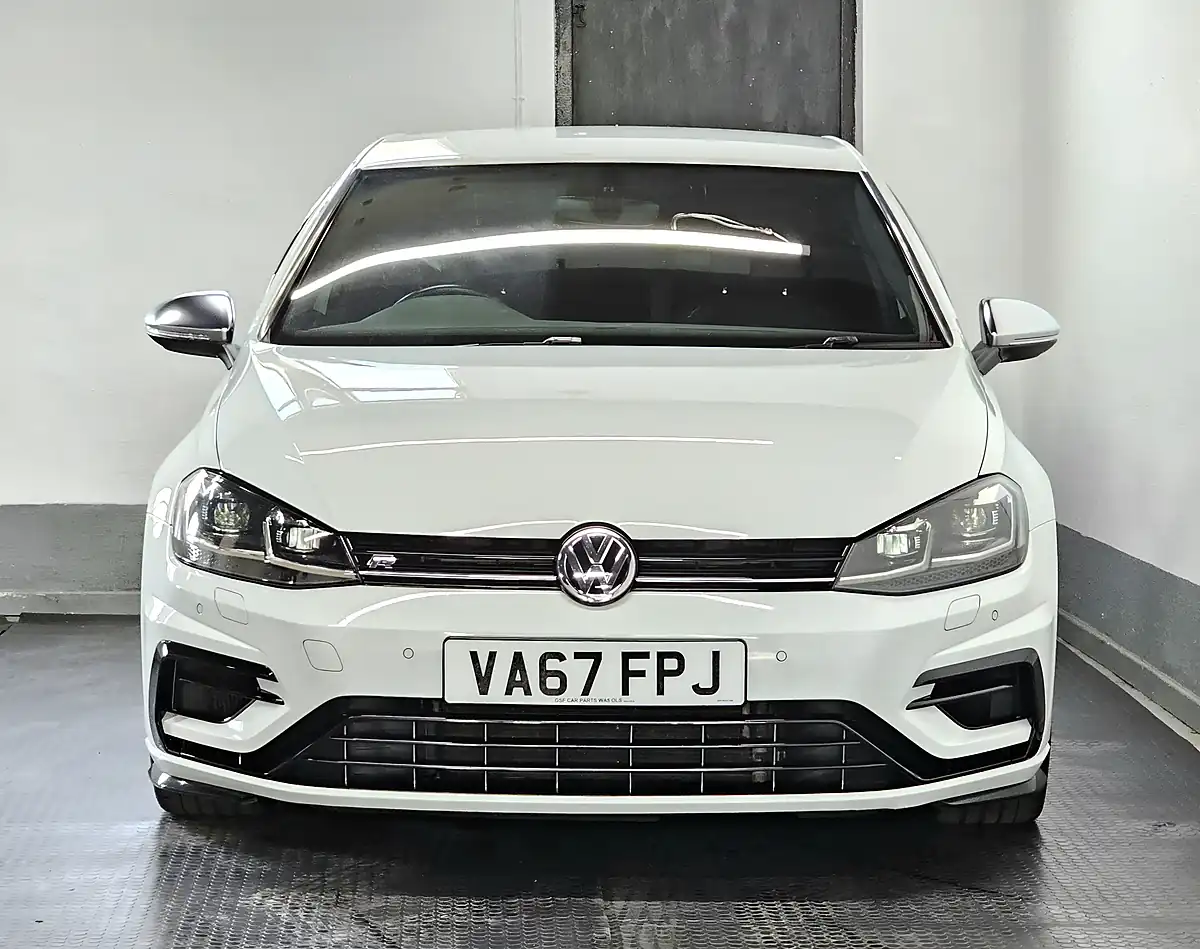 Used 2018 Volkswagen Golf R Pure White - Interior and Exterior details 2