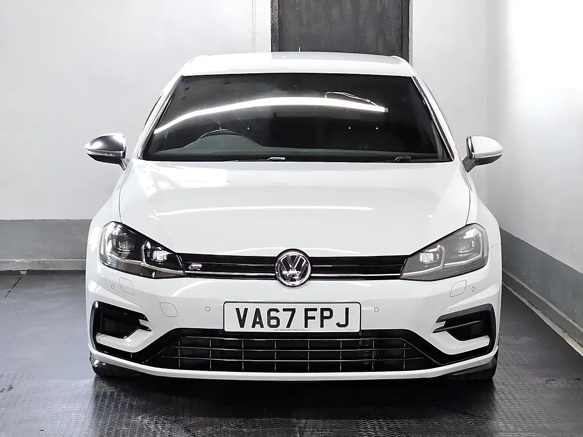 Used 2018 Volkswagen Golf R Pure White - Interior and Exterior details 3