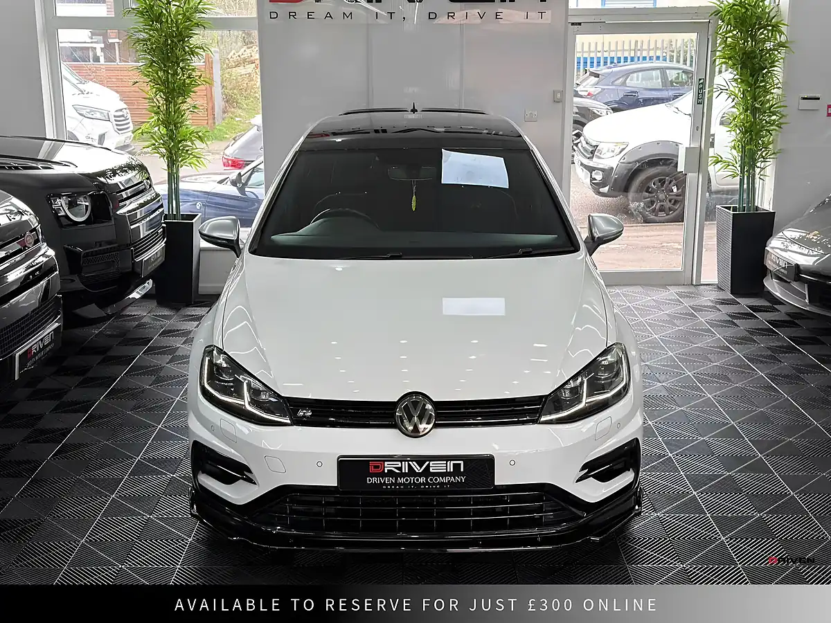 Used 2018 Volkswagen Golf R White - Interior and Exterior details 10