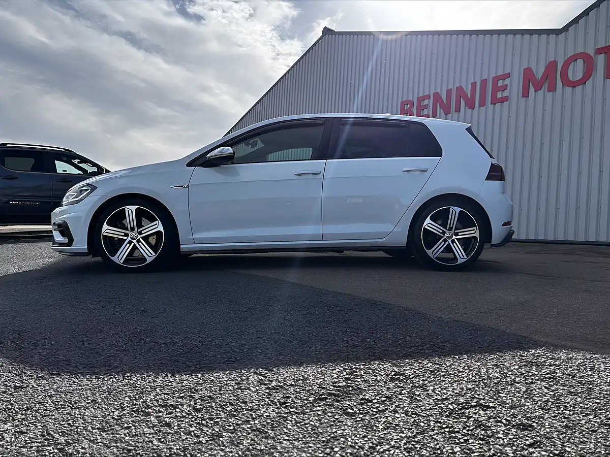 Used 2018 Volkswagen Golf R White - Interior and Exterior details 11
