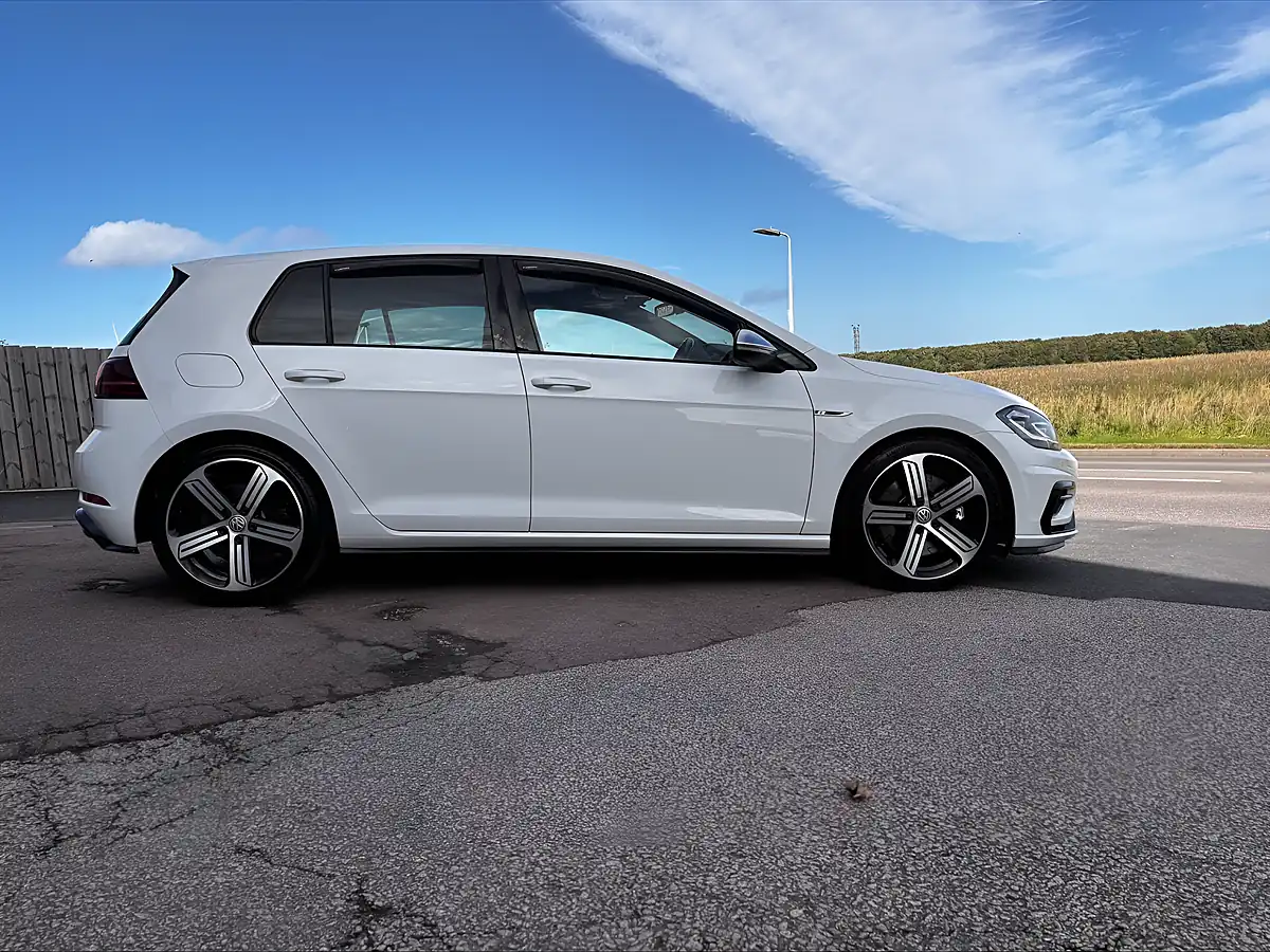 Used 2018 Volkswagen Golf R White - Interior and Exterior details 6