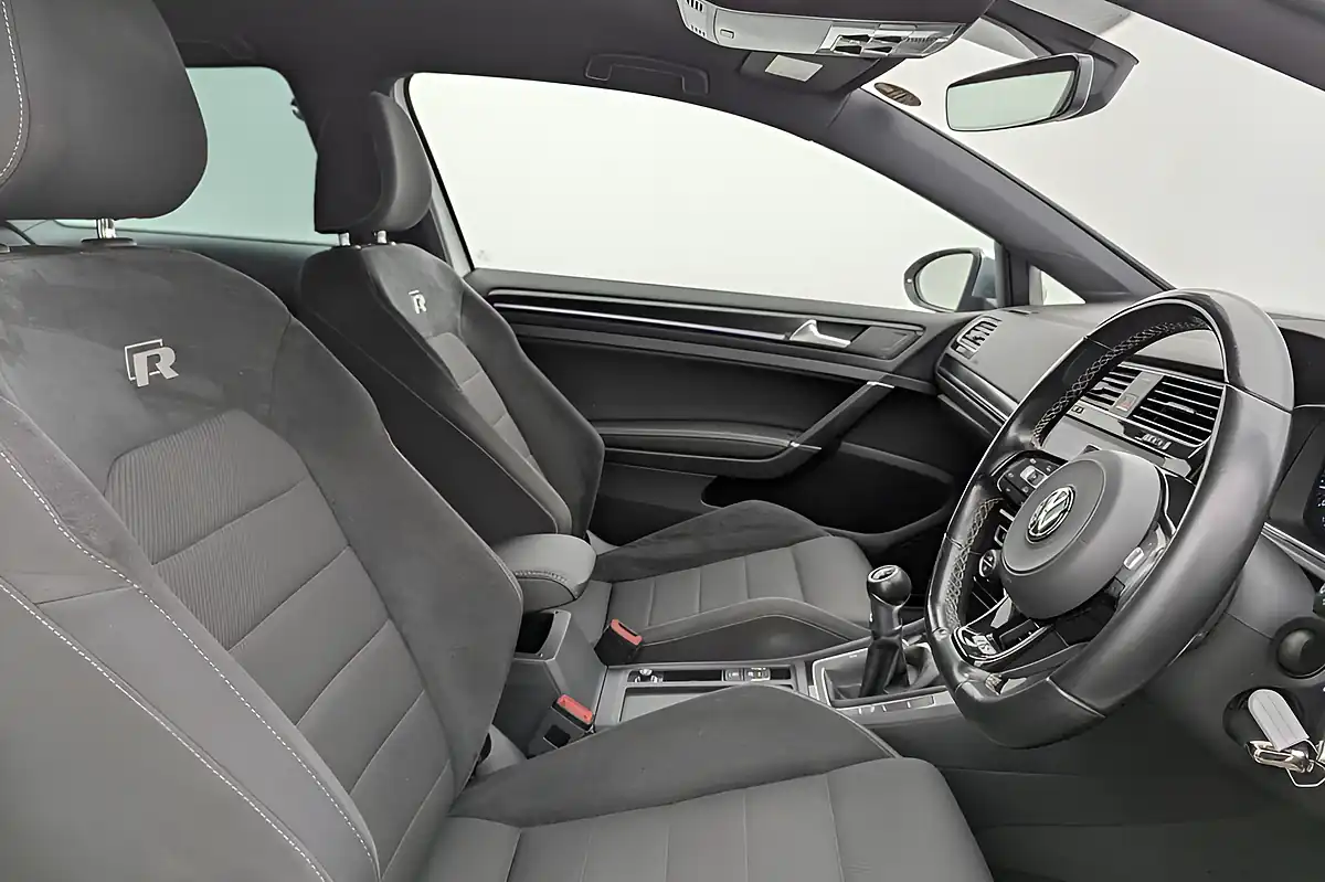 Used 2018 Volkswagen Golf R White - Interior and Exterior details 3