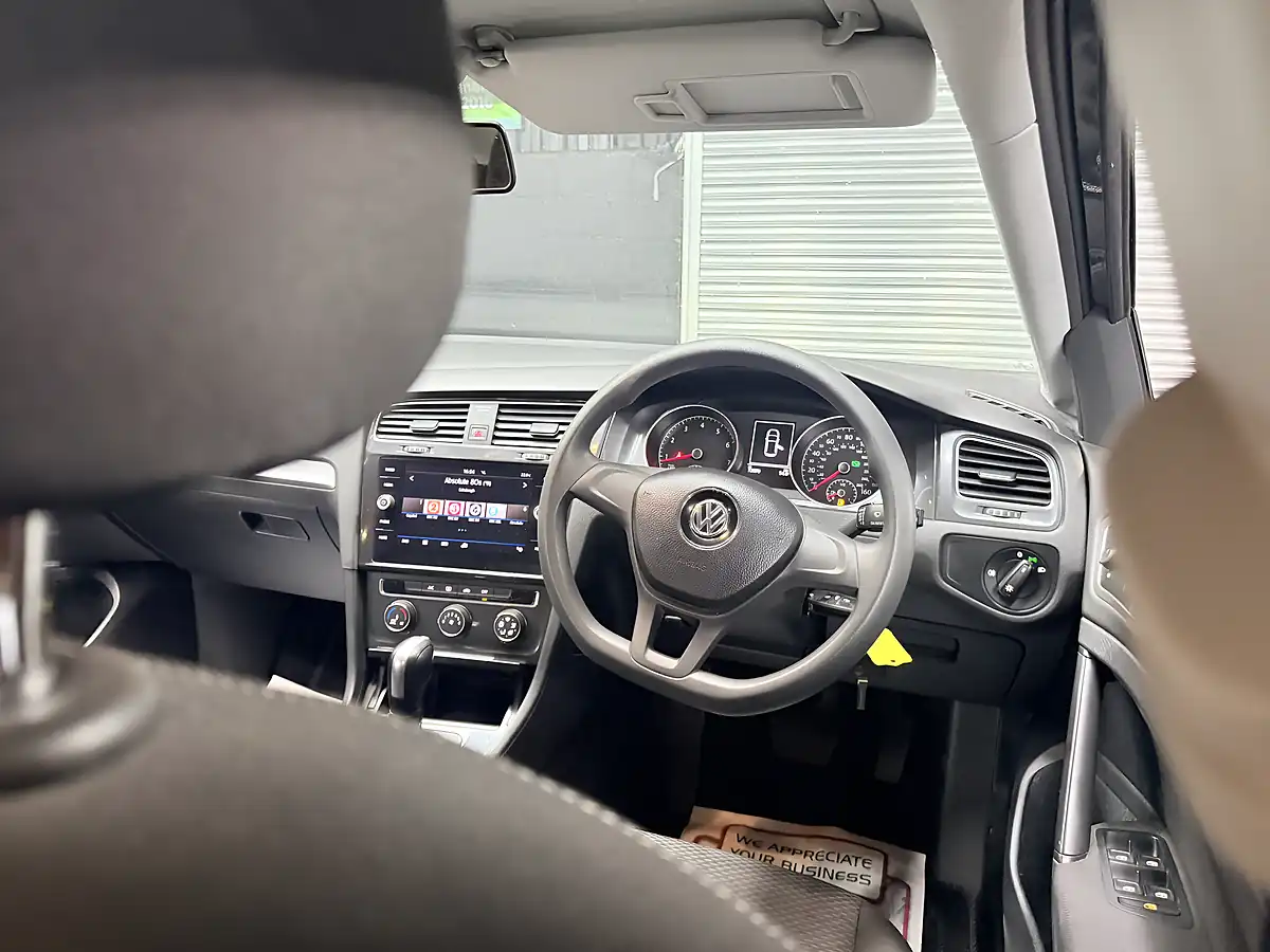 Used 2018 Volkswagen Golf S Grey - Interior and Exterior details 15