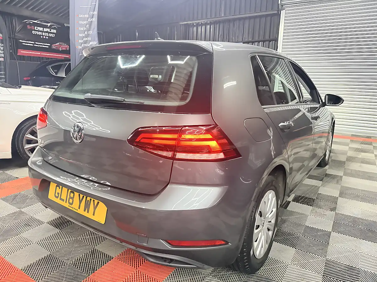 Used 2018 Volkswagen Golf S Grey - Interior and Exterior details 6