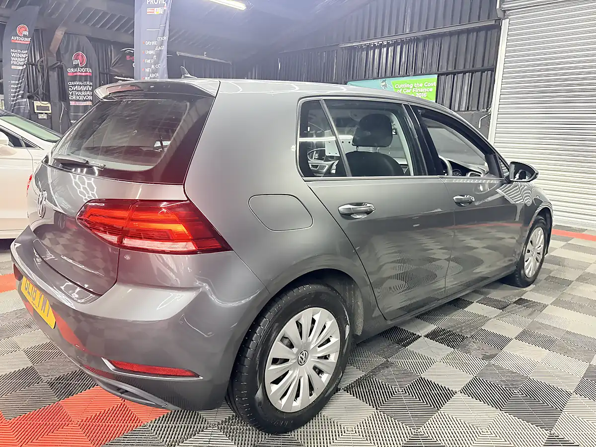Used 2018 Volkswagen Golf S Grey - Interior and Exterior details 7