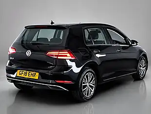 Used 2018 Volkswagen Golf Se Black - Interior and Exterior details 4