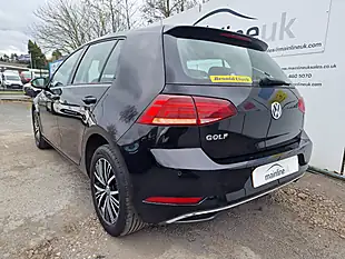 Used 2018 Volkswagen Golf Se Black - Interior and Exterior details 11