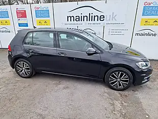 Used 2018 Volkswagen Golf Se Black - Interior and Exterior details 14