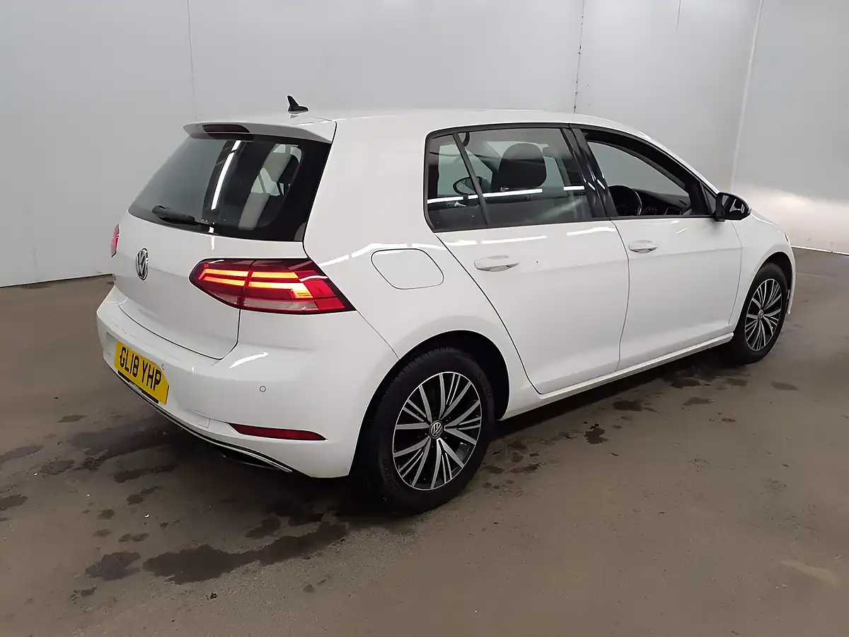 Used 2018 Volkswagen Golf Se Edition White - Interior and Exterior details 7