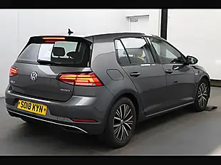 Used 2018 Volkswagen Golf Se Grey - Interior and Exterior details 14