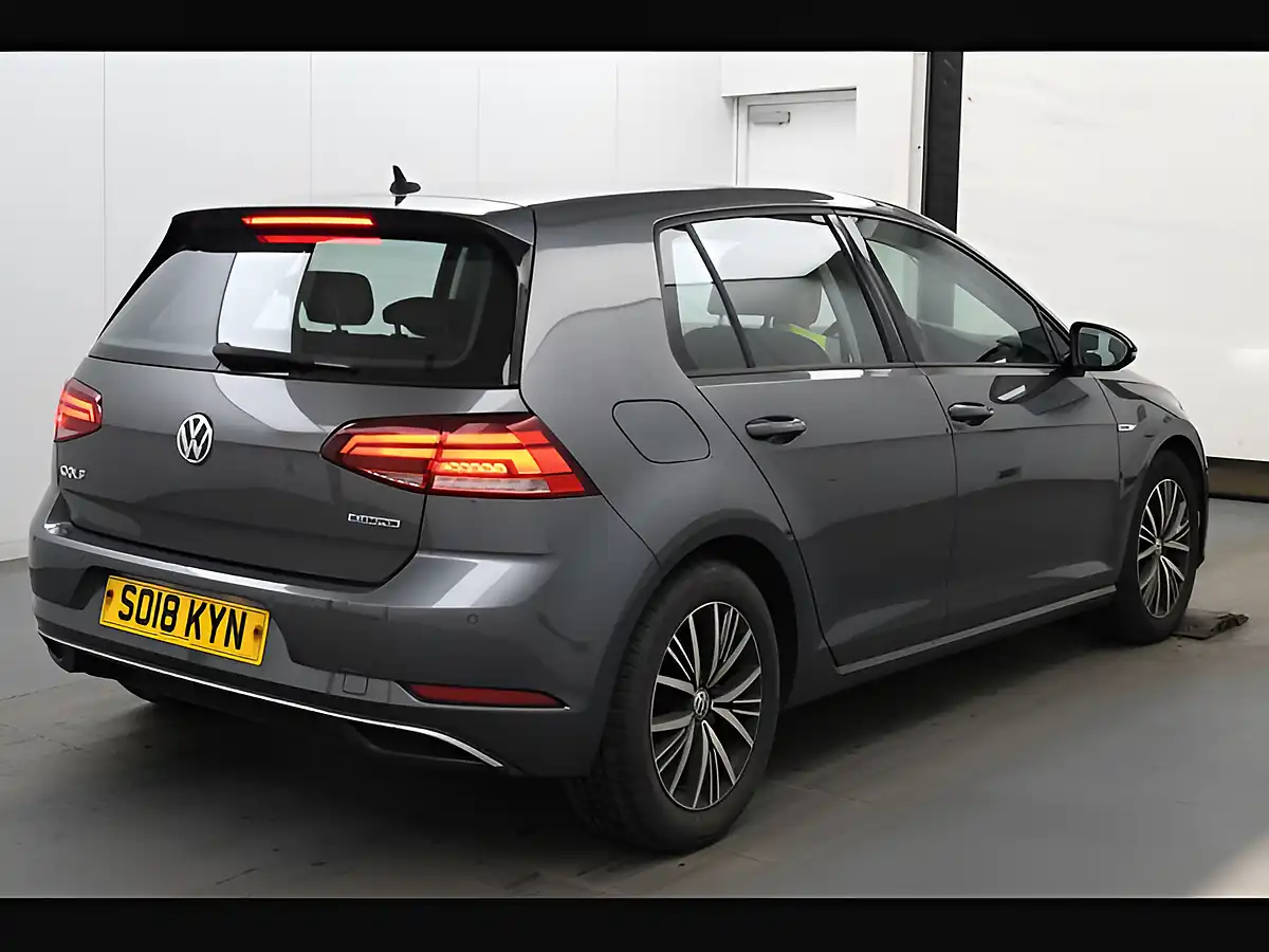 Used 2018 Volkswagen Golf Se Grey - Interior and Exterior details 14