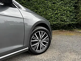 Used 2018 Volkswagen Golf Se Grey - Interior and Exterior details 10
