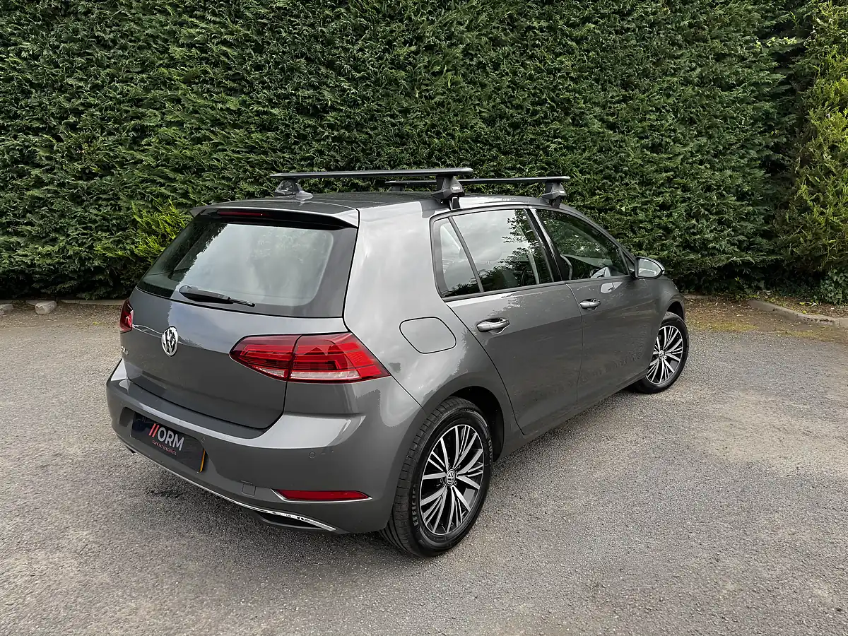 Used 2018 Volkswagen Golf Se Grey - Interior and Exterior details 4