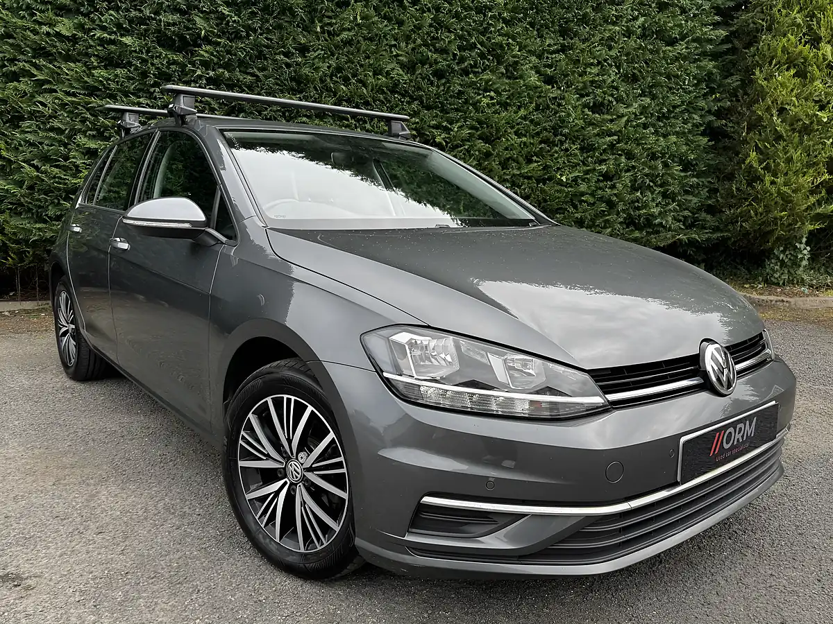 Used 2018 Volkswagen Golf Se Grey - Interior and Exterior details 5