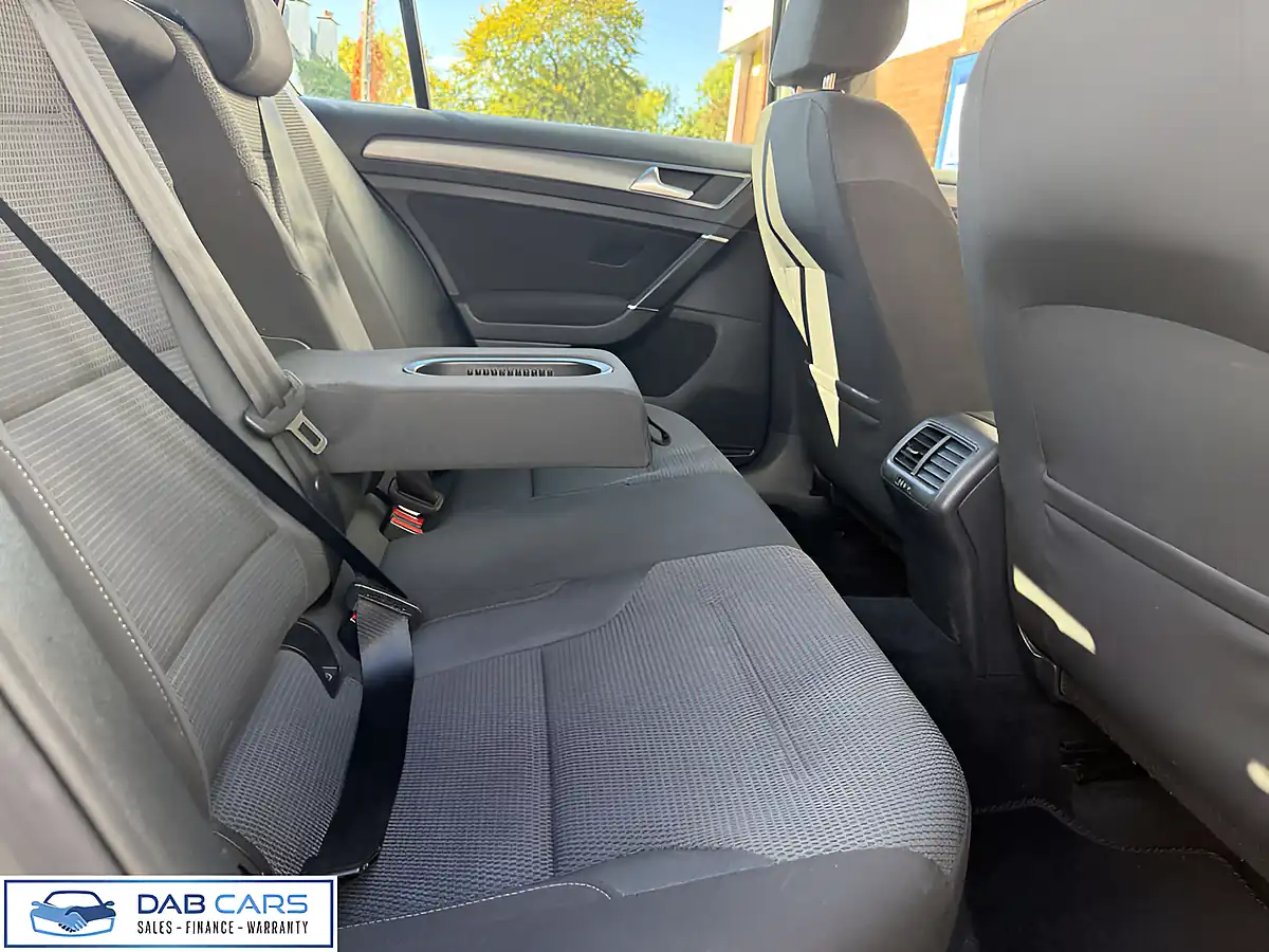 Used 2018 Volkswagen Golf Se Grey - Interior and Exterior details 11