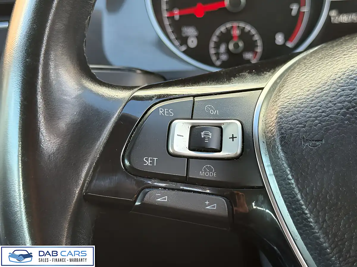 Used 2018 Volkswagen Golf Se Grey - Interior and Exterior details 12