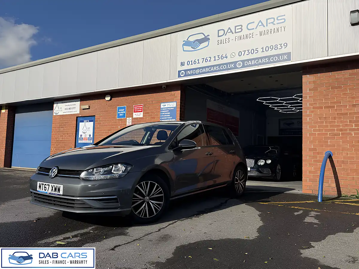 Used 2018 Volkswagen Golf Se Grey - Interior and Exterior details 16