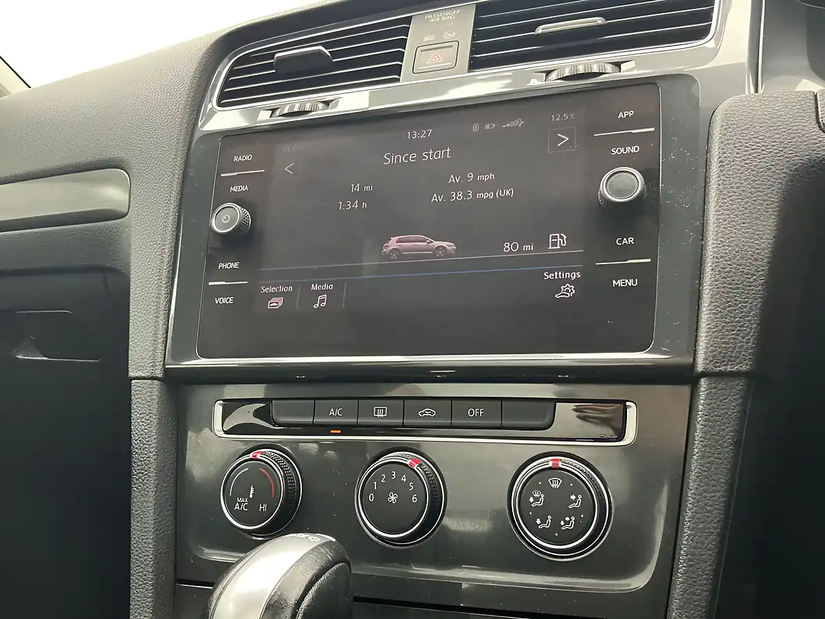 Used 2018 Volkswagen Golf Se Indium Grey - Interior and Exterior details 11