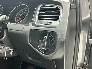 Used 2018 Volkswagen Golf Se Indium Grey - Interior and Exterior details 16