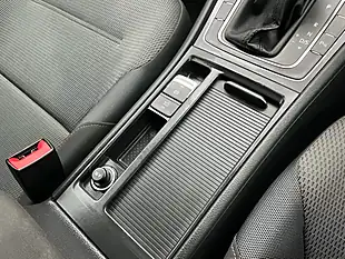 Used 2018 Volkswagen Golf Se Indium Grey - Interior and Exterior details 18