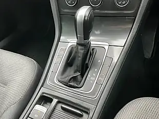 Used 2018 Volkswagen Golf Se Indium Grey - Interior and Exterior details 9