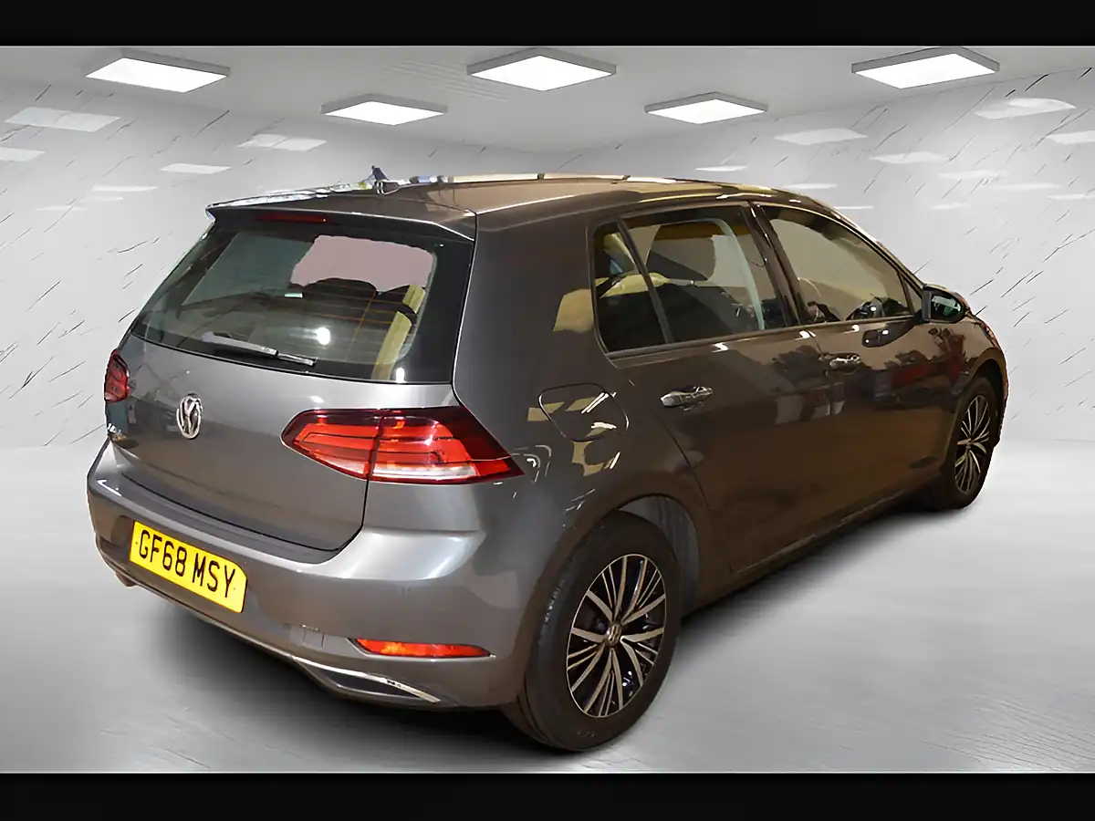 Used 2018 Volkswagen Golf Se Indium Grey - Interior and Exterior details 6