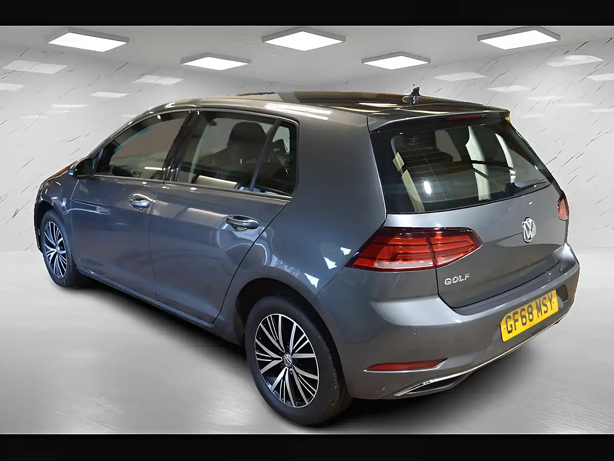 Used 2018 Volkswagen Golf Se Indium Grey - Interior and Exterior details 8