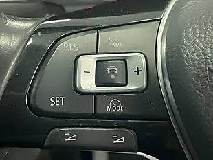 Used 2018 Volkswagen Golf Se Nav Atlantic Blue - Interior and Exterior details 15