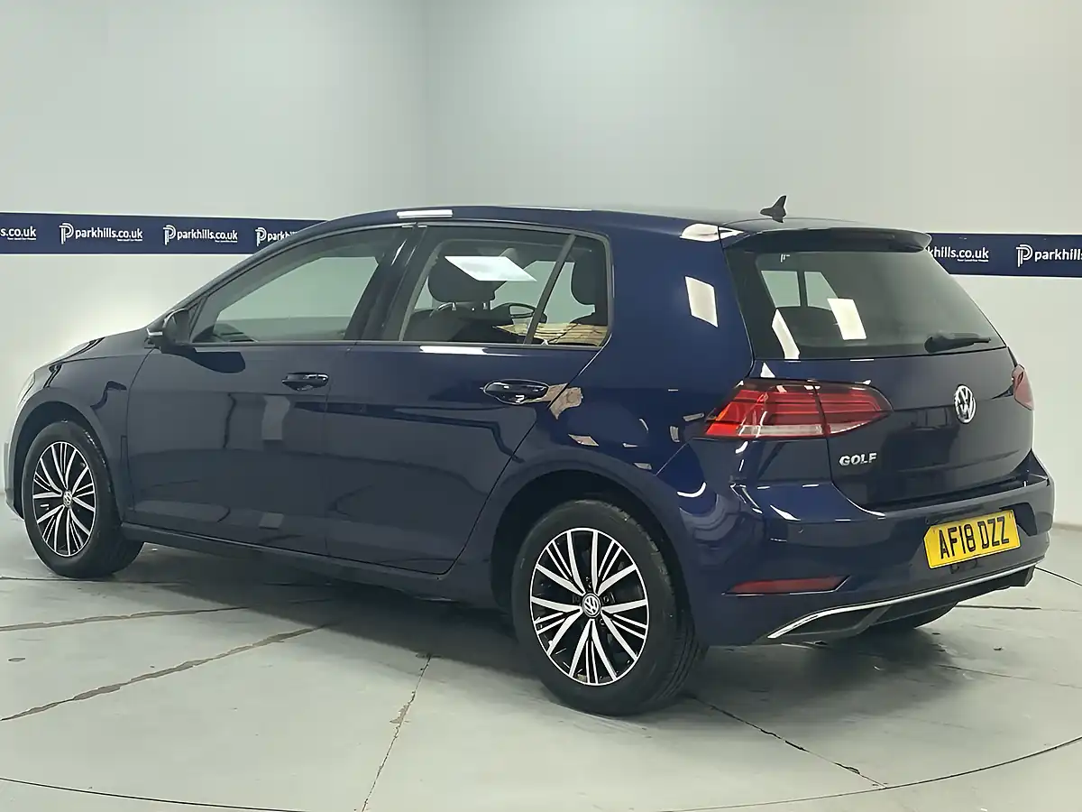 Used 2018 Volkswagen Golf Se Nav Atlantic Blue - Interior and Exterior details 4