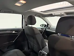 Used 2018 Volkswagen Golf Se Nav Black - Interior and Exterior details 16