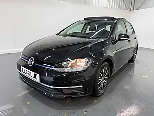 Used 2018 Volkswagen Golf Se Nav Black - Interior and Exterior details 3