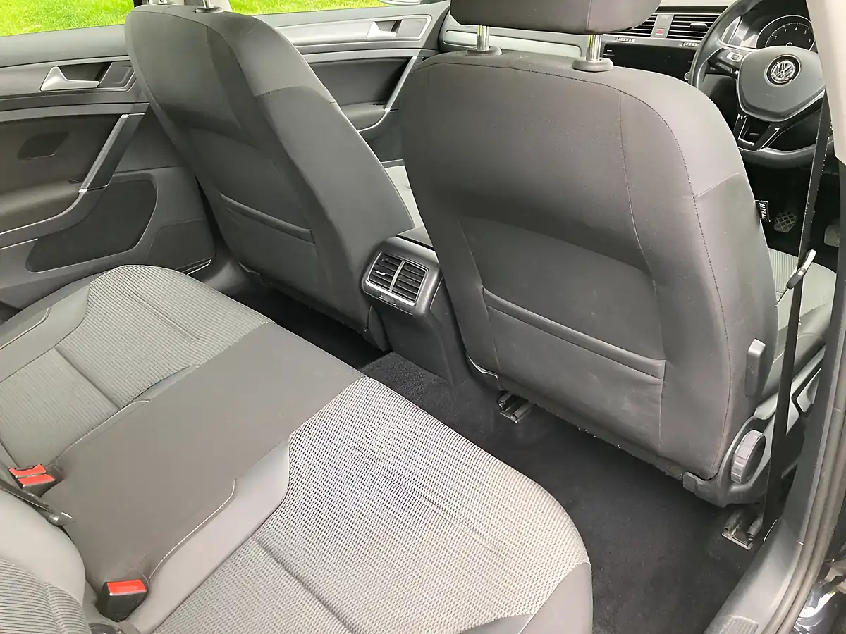 Used 2018 Volkswagen Golf Se Nav Black - Interior and Exterior details 12