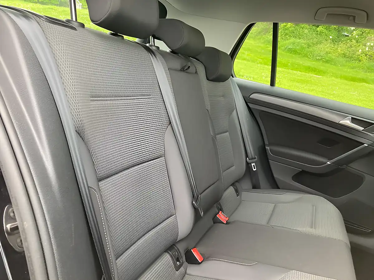 Used 2018 Volkswagen Golf Se Nav Black - Interior and Exterior details 13