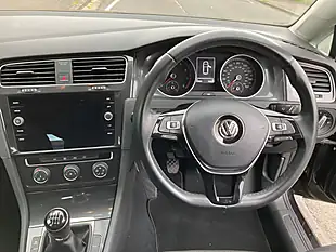 Used 2018 Volkswagen Golf Se Nav Black - Interior and Exterior details 16