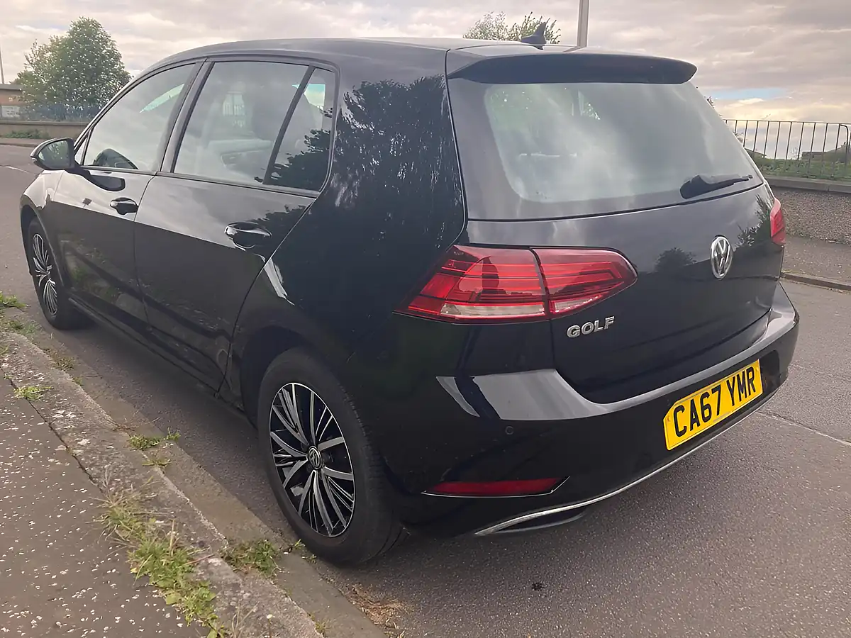 Used 2018 Volkswagen Golf Se Nav Black - Interior and Exterior details 6
