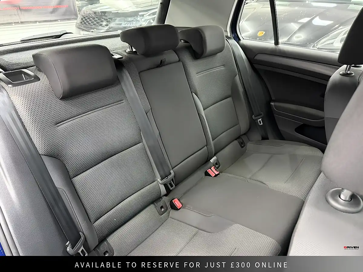 Used 2018 Volkswagen Golf Se Nav Blue - Interior and Exterior details 13