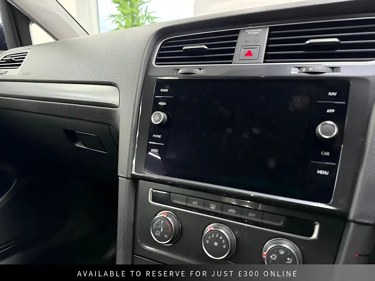 Used 2018 Volkswagen Golf Se Nav Blue - Interior and Exterior details 14