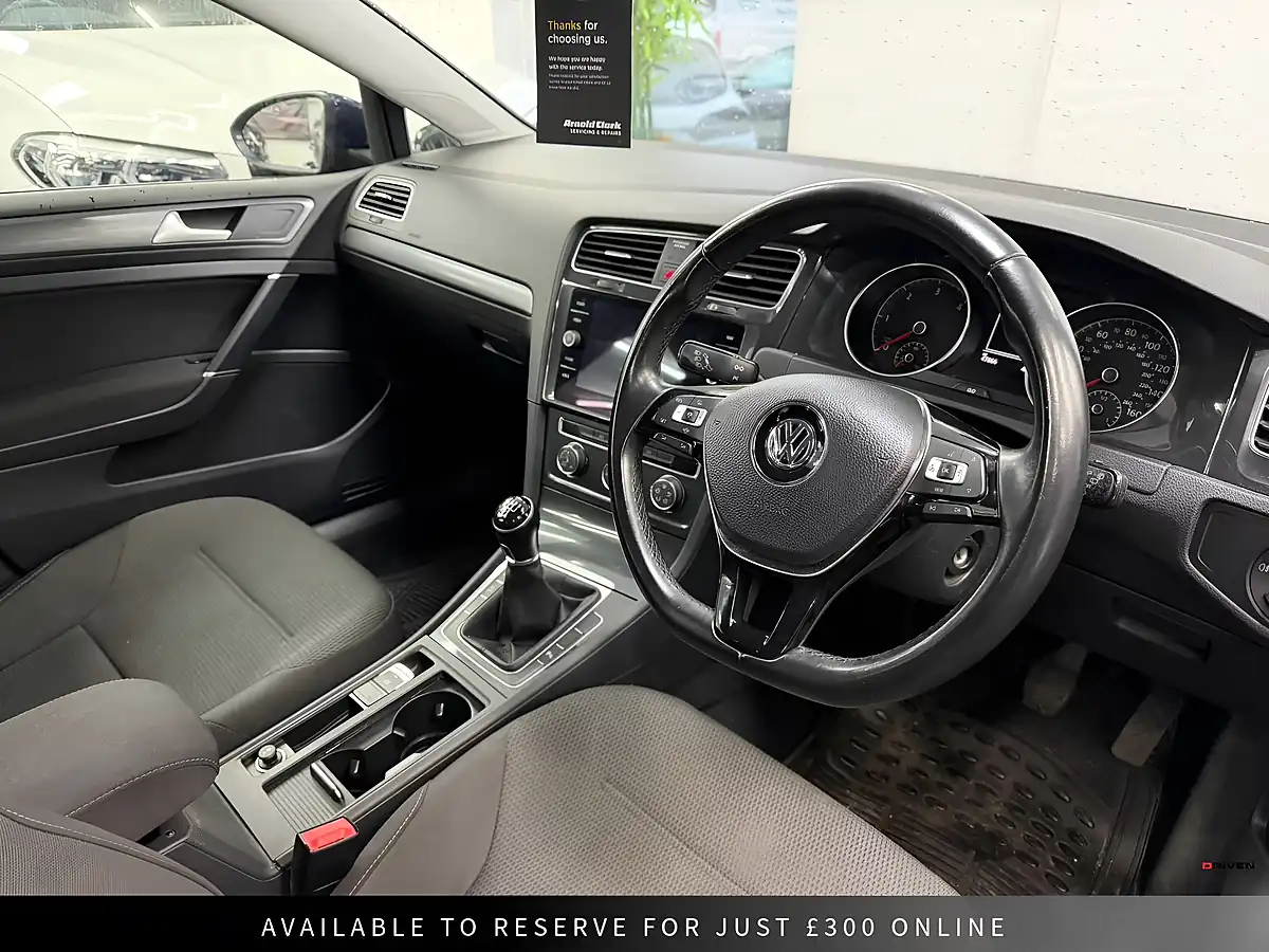 Used 2018 Volkswagen Golf Se Nav Blue - Interior and Exterior details 5