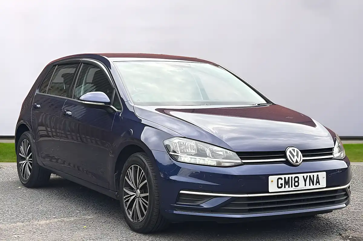 Used 2018 Volkswagen Golf Se Nav Blue - Front View