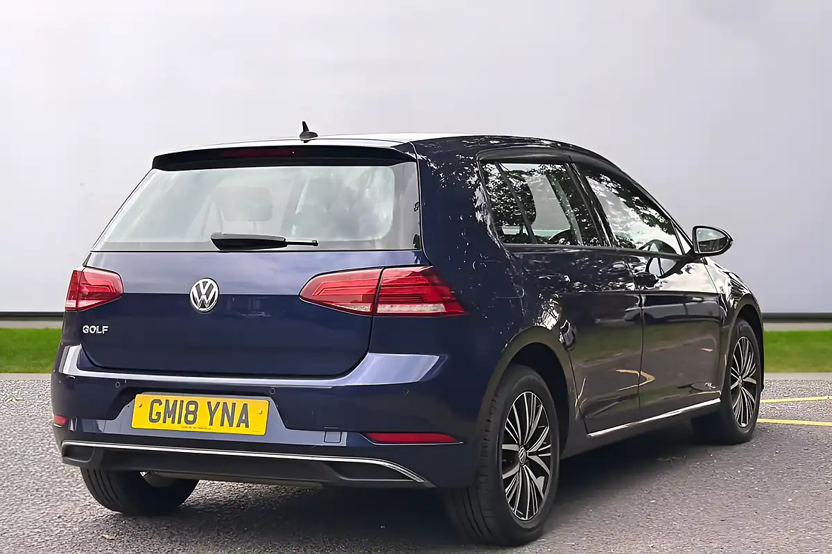 Used 2018 Volkswagen Golf Se Nav Blue - Interior and Exterior details 7