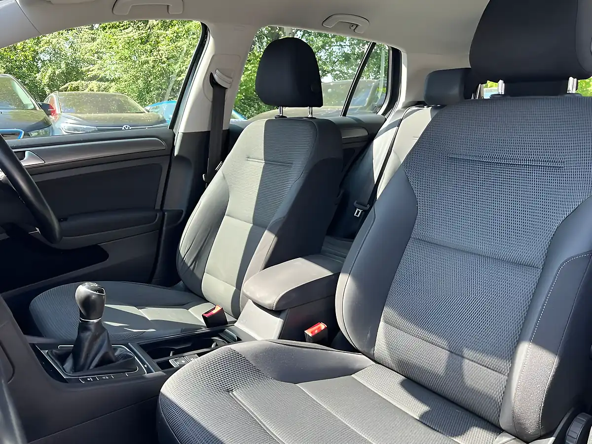 Used 2018 Volkswagen Golf Se Nav Grey - Interior and Exterior details 16