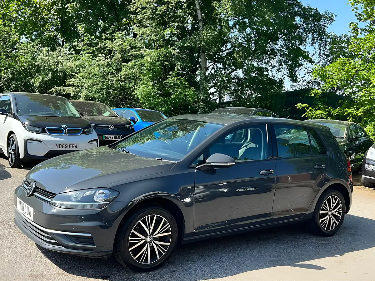 Used 2018 Volkswagen Golf Se Nav Grey - Interior and Exterior details 6