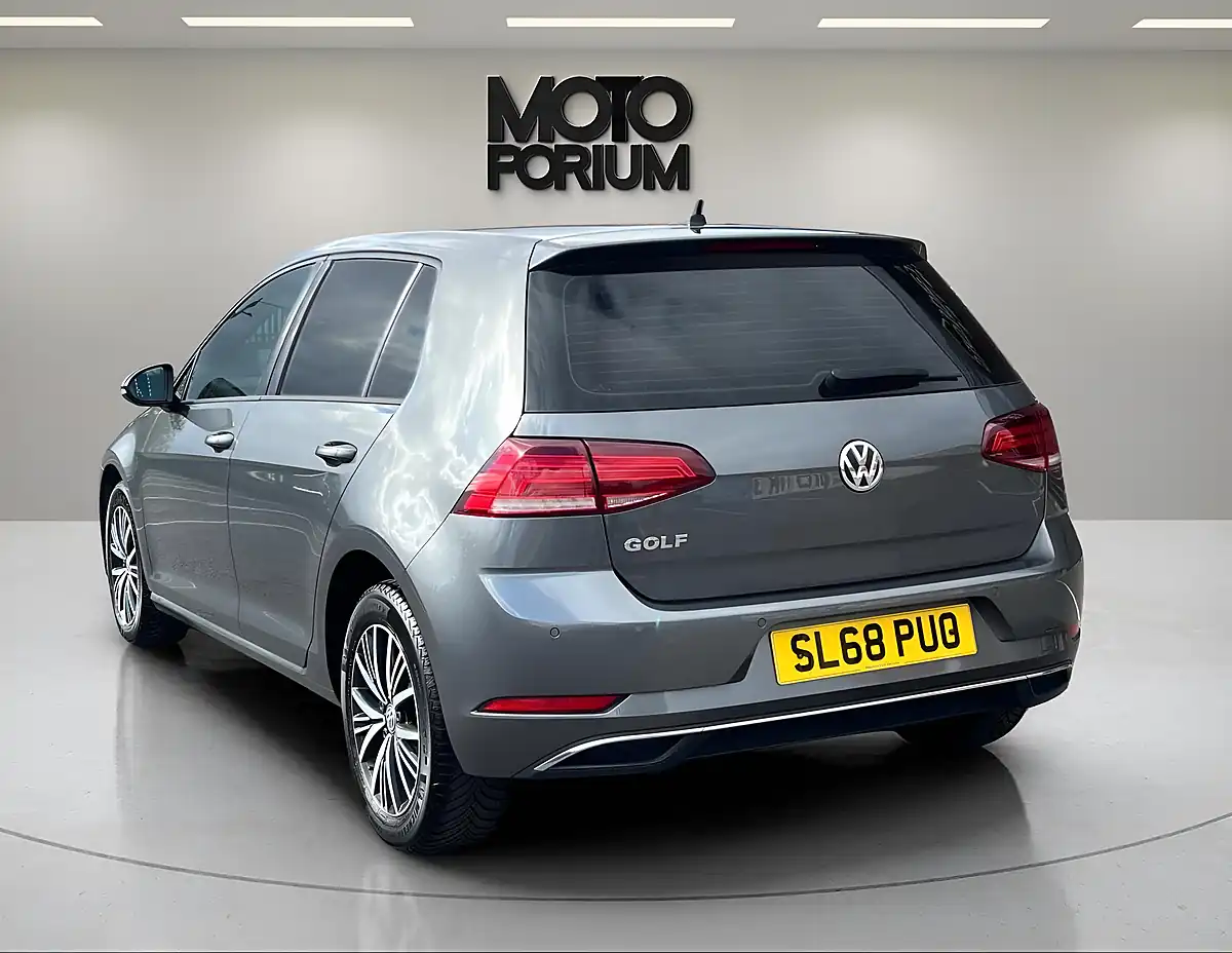 Used 2018 Volkswagen Golf Se Nav Grey - Interior and Exterior details 10