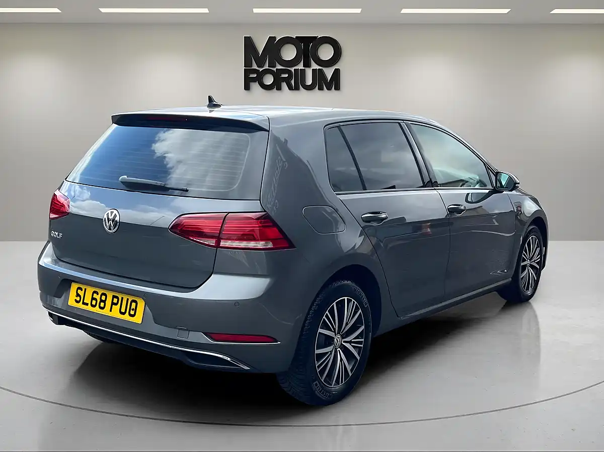 Used 2018 Volkswagen Golf Se Nav Grey - Interior and Exterior details 11