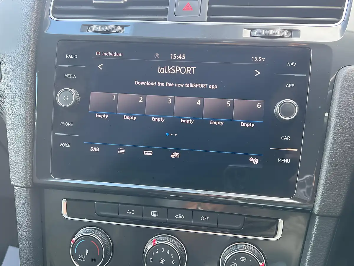 Used 2018 Volkswagen Golf Se Nav Grey - Interior and Exterior details 16