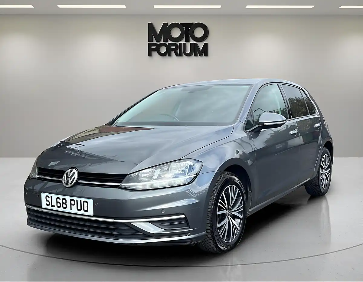 Used 2018 Volkswagen Golf Se Nav Grey - Interior and Exterior details 3