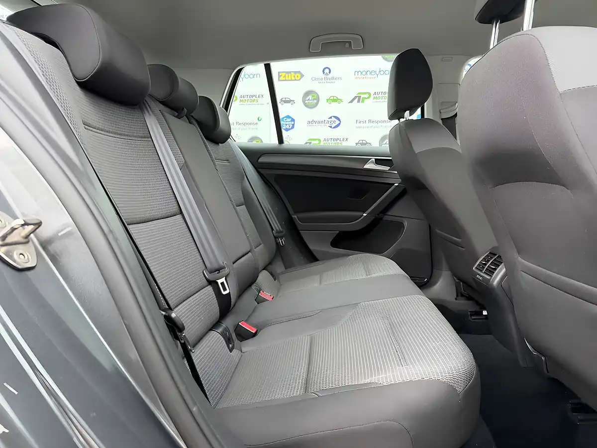Used 2018 Volkswagen Golf Se Nav Grey - Interior and Exterior details 14
