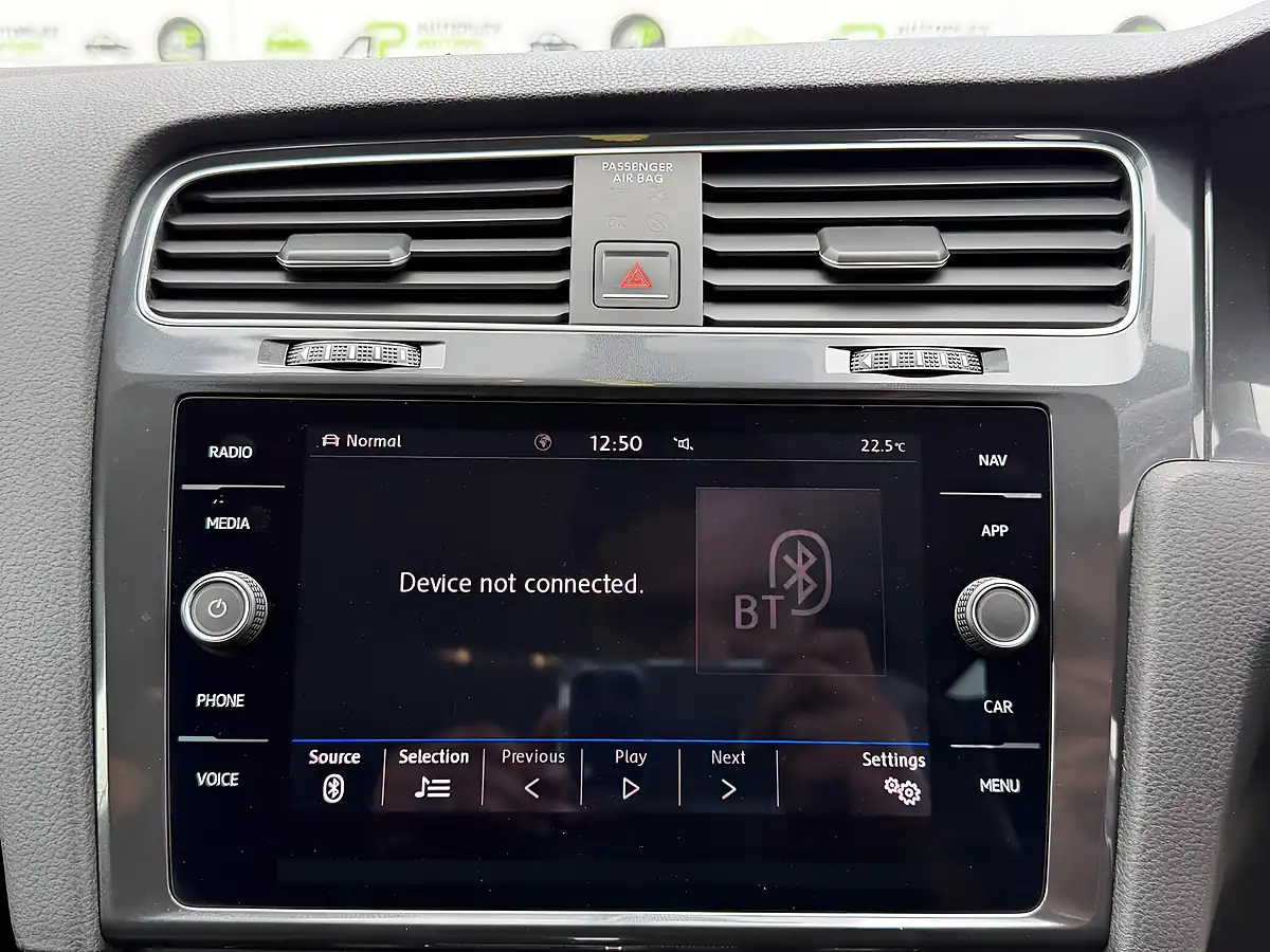 Used 2018 Volkswagen Golf Se Nav Grey - Interior and Exterior details 20