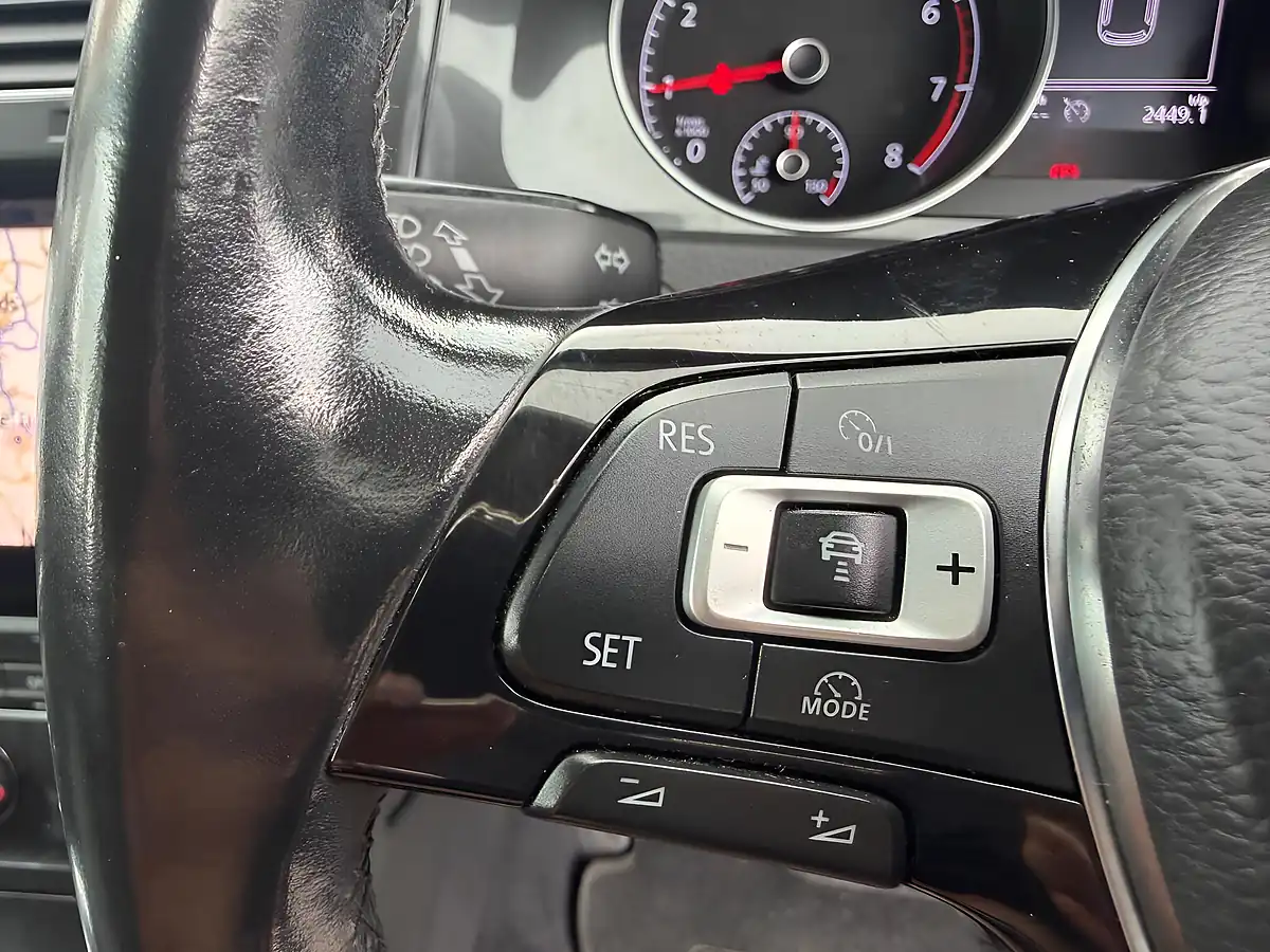 Used 2018 Volkswagen Golf Se Nav Grey - Interior and Exterior details 12